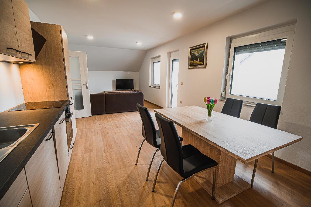 Mojcin Pisker Apartment House Kranj Eksteriør bilde